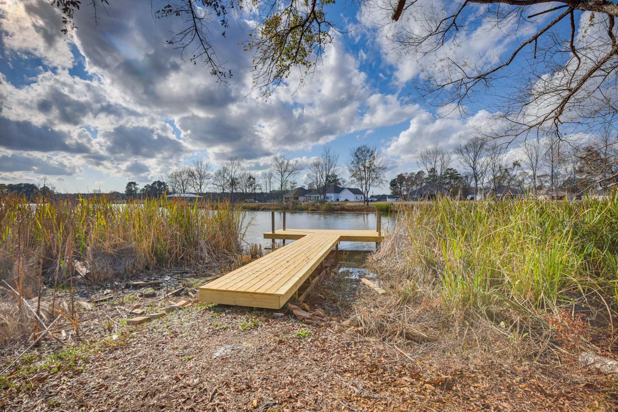 Lakefront Wetumpka Escape With Furnished Deck! Exterior photo
